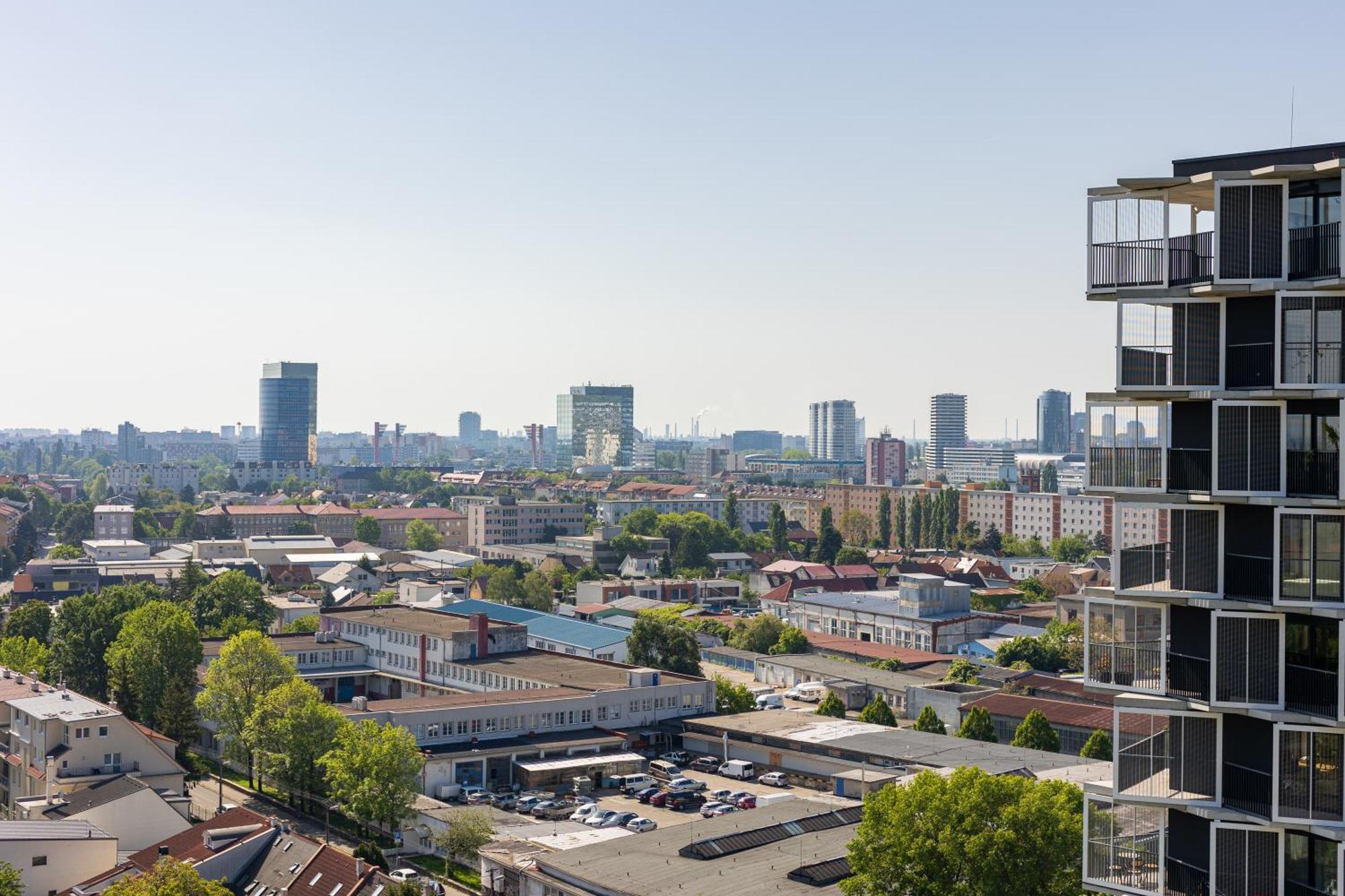 Bnb Slovakia Guthaus 64D Bratislava Exterior photo